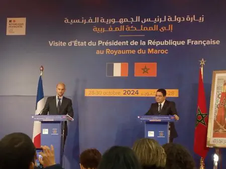 وزير الخارجية الفرنسي يعلن تحيبن خريطة المغرب في موقع الوزارة بشكل كامل يضم الصحراء