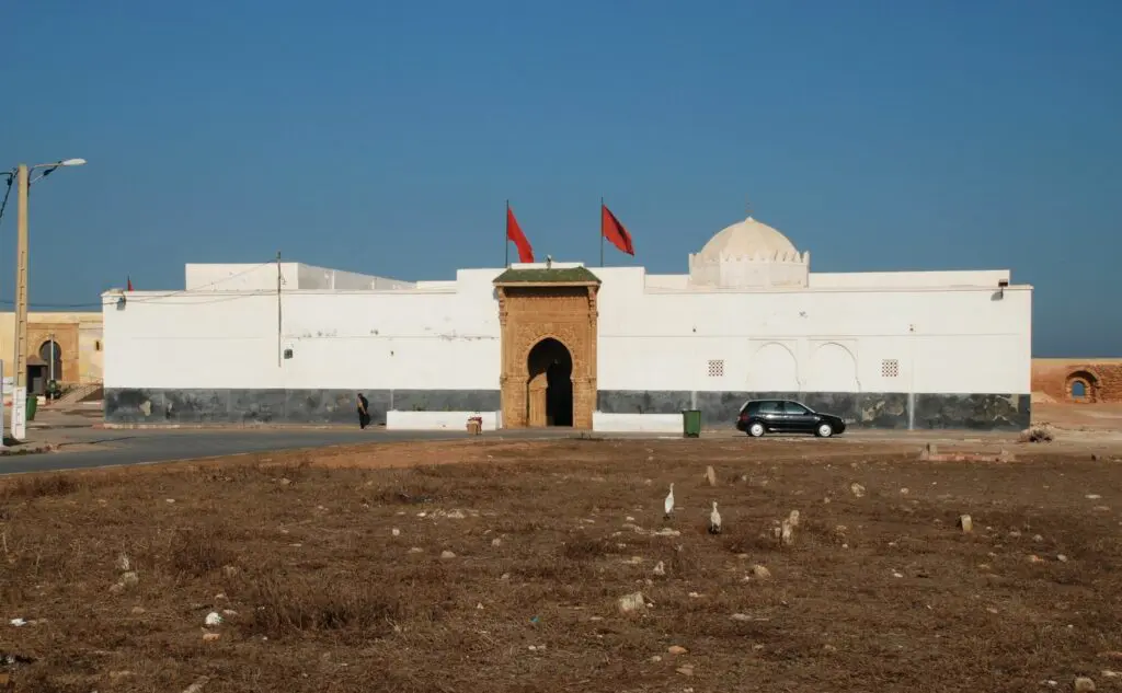 إقامة مهرجان للمديح والسماع فوق مقبرة بسلا