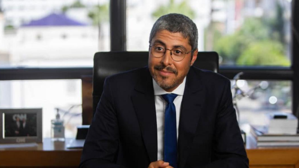 “الفقير” يخصص حوالي 6 ملايير سنتيم لتطوير مطار بن سليمان