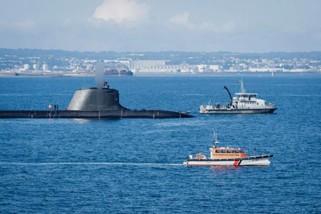 فرنسا تشارك بغواصة نووية في تدريبات بحرية مشتركة مع المغرب
