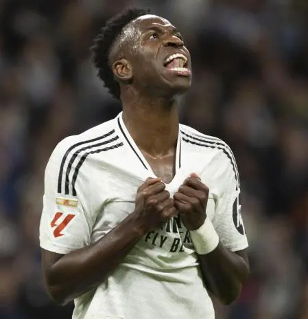 فينيسيوس جونيور يقترب من الدوري السعودي..وهالاند على رادار ريال مدريد
