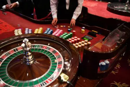 الإمارات تمنح أول ترخيص لأنشطة القمار في البلاد