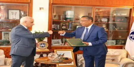 موخاريق يتهم آيت الطالب بتنبي حوار “مزيف وغير شرعي”