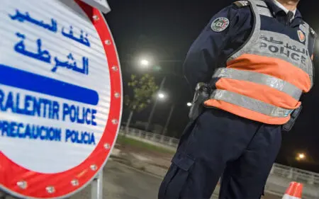 الاستيلاء على جهاز لاسلكي يطيح برجل أمن بالرباط