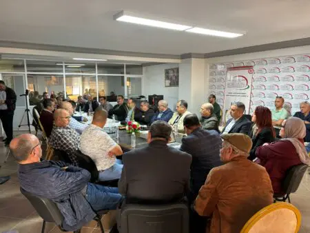 أرباب المقاهي يرفضون غرامات الضمان الاجتماعي ويلوحون بالإضراب