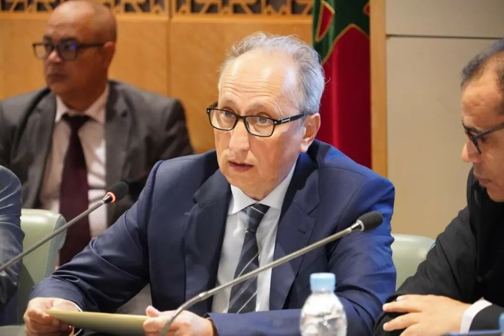 “وزيعة” صفقات “المدرسة الرائدة” تطرق باب الوزير برادة