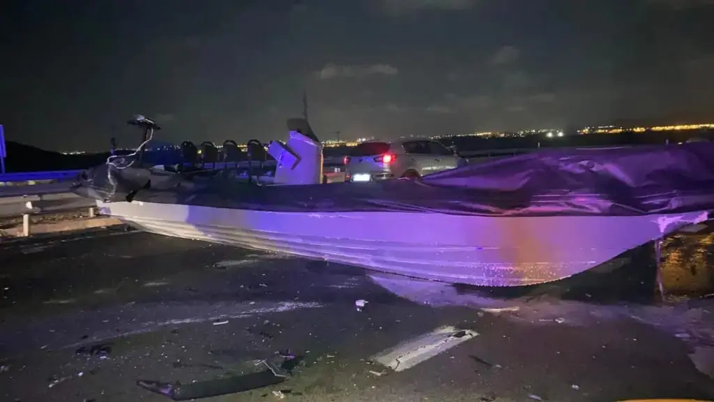 هذه تفاصيل حادث قارب المخدرات الذي قتل بريطانيين على الطريق السيار قرب كارطاخينا
