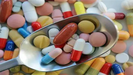 ترويج مواد سامة تسبب الإدمان ضمن مكملات غذائية وعلاجات عشبية