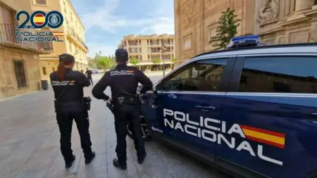 الشرطة الإسبانية تعتقل 4 قاصرين مغاربة يشتبه في انتمائهم إلى “شبكة إرهابية”