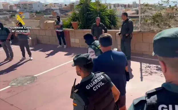 اعتقال متهم في جزر الكناري ألحق اضرارا بالبنية التحتية تجاوزت قيمتها ملايين اليورهات