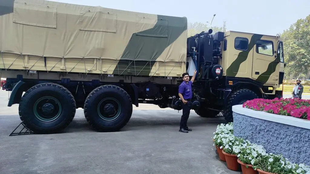 مجموعة “تاتا” الهندية تفوز بعقد ثانٍ لتوريد شاحنات عسكرية للمغرب