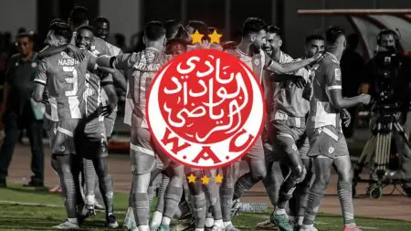 الوداد يستعد لفسخ عقود 10 لاعبين ويقترب من تعيين مدرب مساعد ضمن طاقم موكوينا