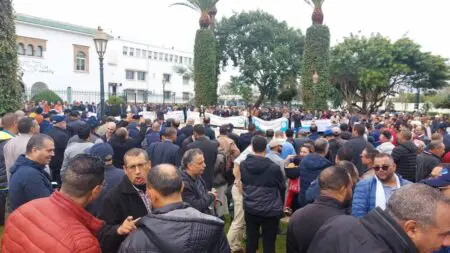 المجلس الوطني لنقابة المتصرفين التربويين يدعو لإنزال وطني