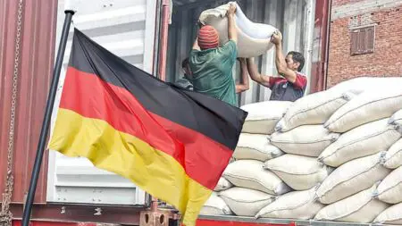 المغرب يقرر تعليق استيراد الأعلاف من ألمانيا بسبب الحمى القلاعية