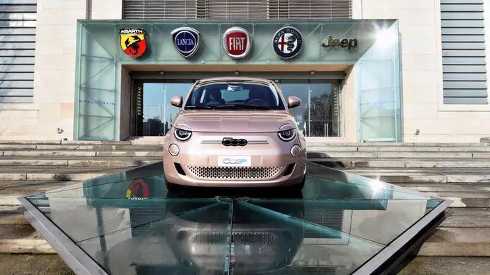شركة إيطالية تهيمن على سوق السيارات بالمغرب بعد استحواذها على “سوبرِيام”