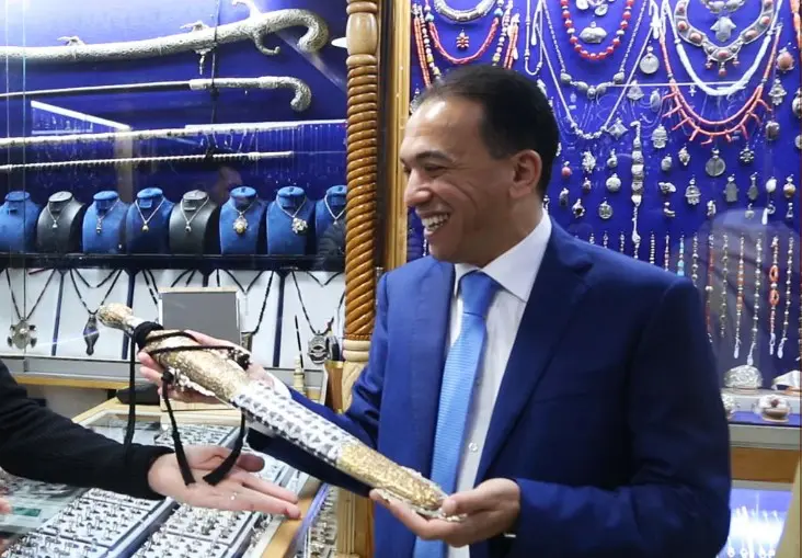 تزنيت.. اتهامات بخدمة أجندات انتخابية ترافق مشروع معهد الصناعة التقليدية لحسن السعدي، كاتب الدولة المكلف بالصناعة التقليدية والاقتصاد الاجتماعي والتضامني