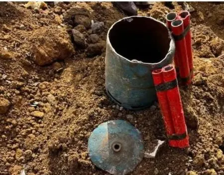 ضبط عبوة ناسفة في طور التركيب بعين عودة