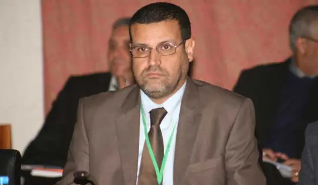 اتهامات لمسؤول حكومي بتعيين الأصدقاء و محاباة شركات إنتاج عائلية