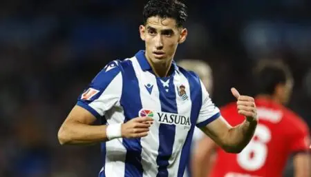 نايف أكرد جاهز لمواجهة ريال مدريد