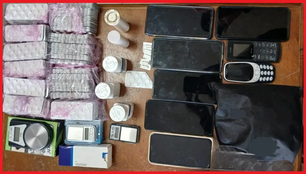 توقيف مبحوث عنه و حجز أقراص طبية بطنجة
