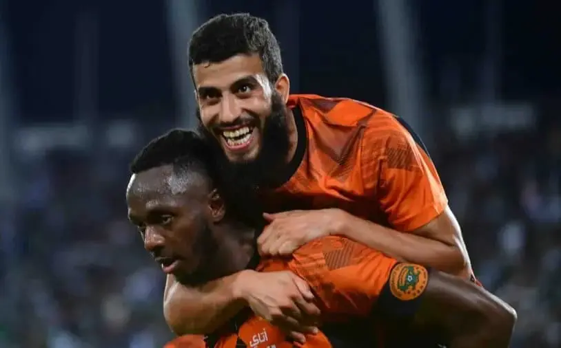 نهضة بركان يجدد فوزه على الأسيك ويتأهل إلى نصف نهائي كأس الكونفدرالية