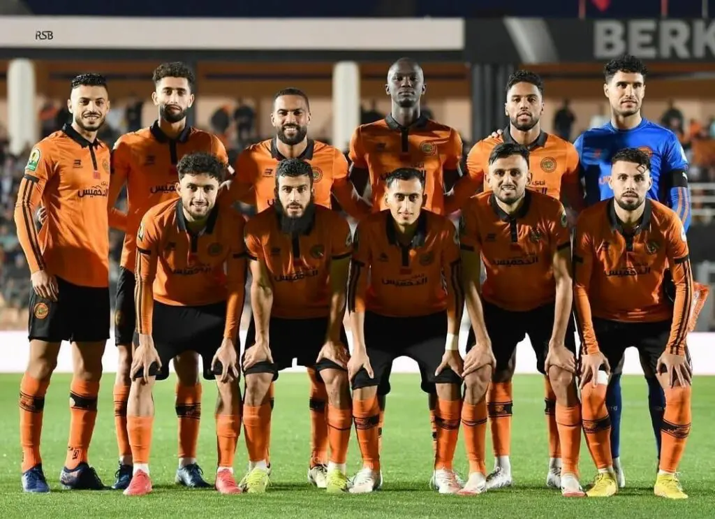 نهضة بركان يكتسح شباب قسنطينة برباعية ويضع قدماً في نهائي كأس الكونفدرالية