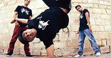 برادة يسعى لتدريس “الهيب الهوب” بالمؤسسات التعليمية