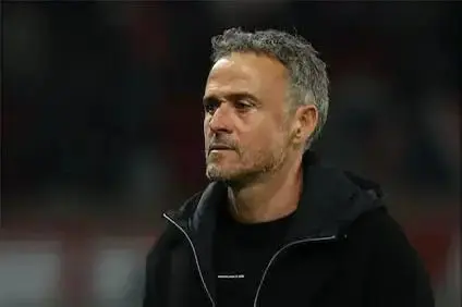 لويس إنريكي يتوقّع انتصارًا ساحقًا لبرشلونة في كلاسيكو الحسم أمام ريال مدريد