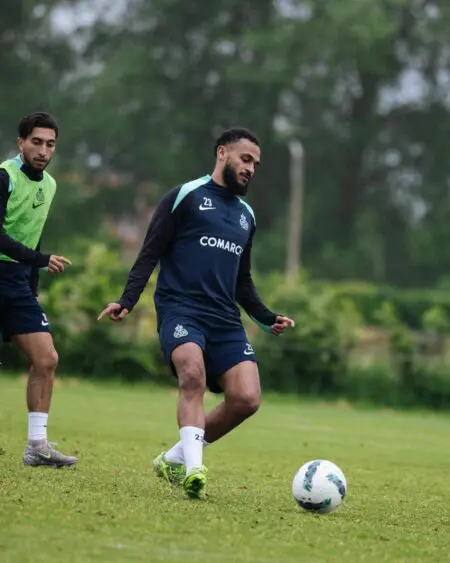 سفيان بوفال يعود لتداريب سان غيلواز ويؤكد جاهزيته للعودة إلى الملاعب
