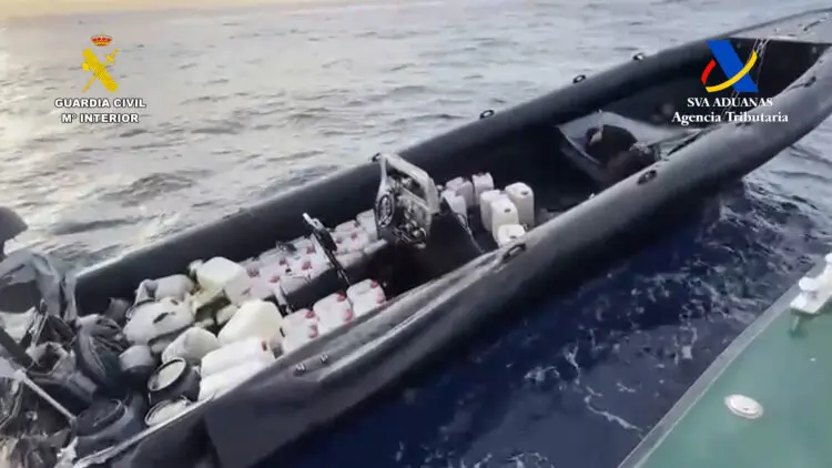 طائرات وزوارق في مطاردة “جوفاست” انطلقت من المغرب..