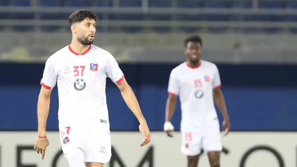 الكويت الكويتي يُتوج بلقب كأس ولي العهد بمساهمة مغربية لافتة