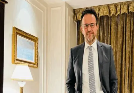مفاوضات مع عملاق النفط الأنغولي.. رجل أعمال مغربي يستهدف ثالث منتج للنفط في إفريقيا