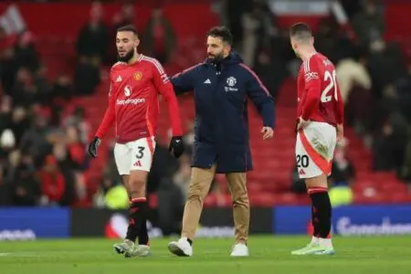أموريم يطمئن الجماهير: مزراوي منهك وسندير الموقف بذكاء