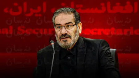 مستشار خامنئي يروي تفاصيل استهدافه : “كنت أستعد للصلاة ثم انهار السقف”