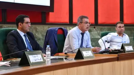 رئيس مجلس العمالة بطنجة يتهم البرلماني الحمامي بـ”الابتزاز والرشوة”.. ويقول: عندي الحجج والوثائق