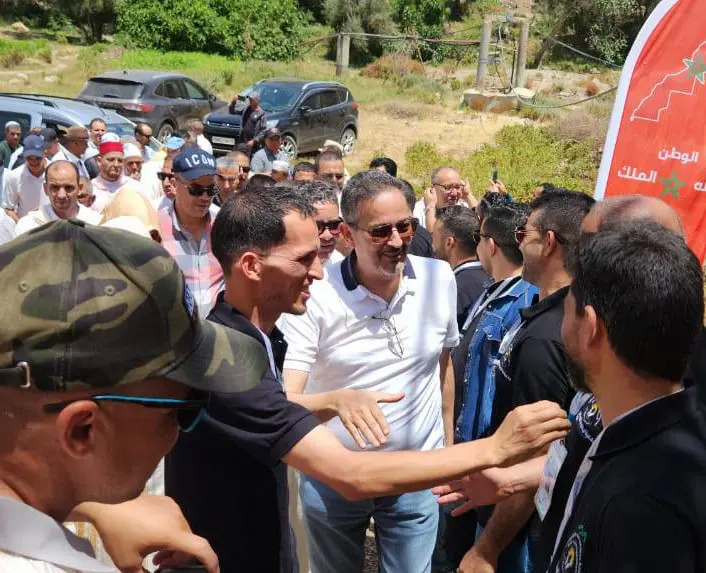 المهاجري يستأنف “تحركاته الميدانية” تحت أنظار قيادة “البام” جانب من زيارة المهاجري الى جماعة سيدي غانم التابعة لإقليم شيشاوة (خاص)