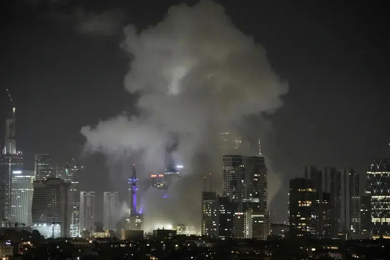 إطلاق مئات الصواريخ.. إيران تعلن بدء الرد العسكري على الهجمات الإسرائيلية