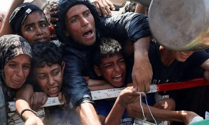 25 شهيدًا في قصف إسرائيلي على منزلين مأهولين في غزة