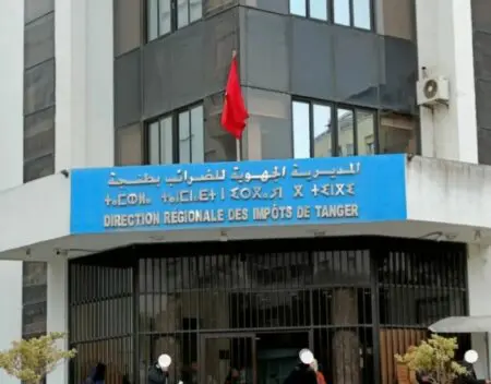 “تدوينة” على فيسبوك تشعل فتيل معركة نقابية داخل مالية طنجة