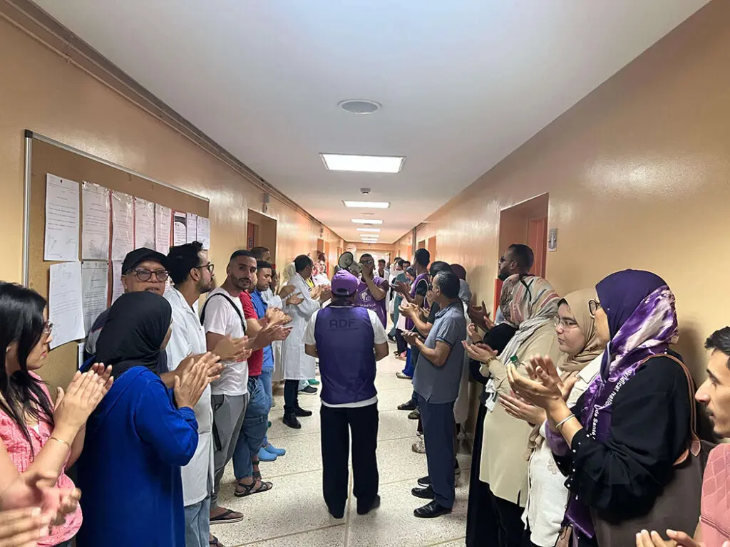 احتجاجات في أكبر مستشفى بمراكش.. مطالب بتعويضات ووقف التضييق