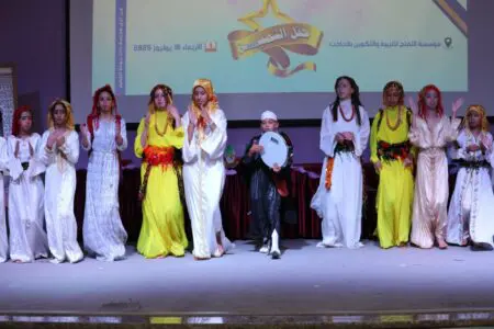 “فَلْكلَرة الأمازيغية” في حفل تربوي تُحرج مديرية التعليم بالحاجب جانب من حفل التميز الذي نظمته المديرية الاقليمية للتعليم بالحاجب