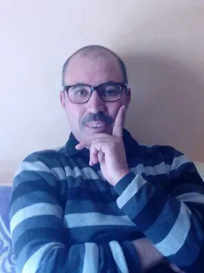 التطفل على الصنائع.. بين الحكمة الأمازيغية وآفات العصر الرقمي