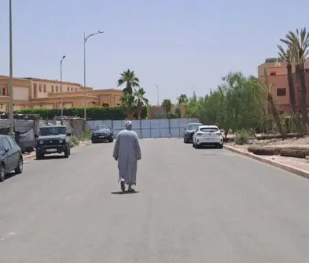 رسالة مفتوحة إلى والي مراكش بسبب “إغلاق منعش عقاري لطريق مسجد”