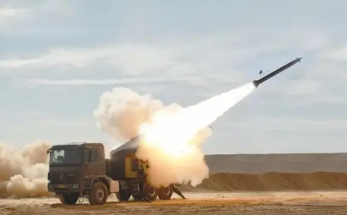 صاروخ مغربي جديد يقطع 150 كيلومترًا ويصيب الهدف بدقة عالية