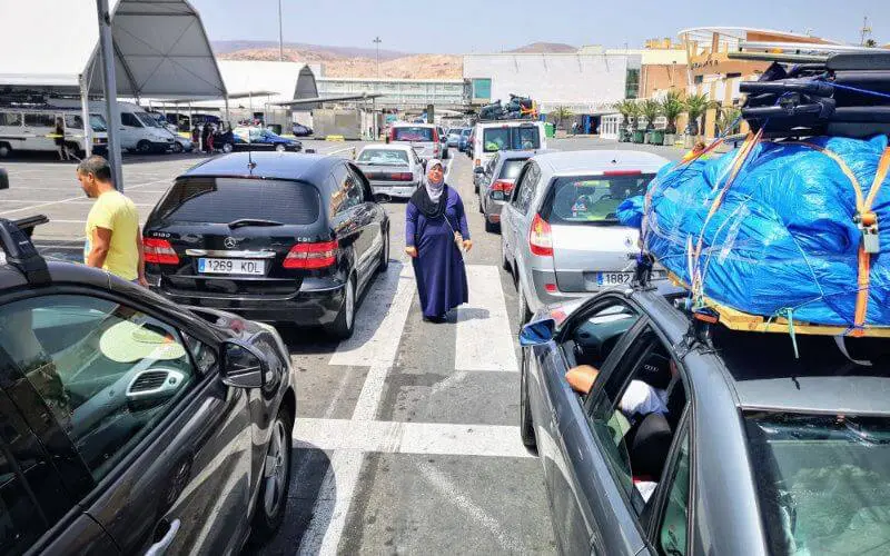 حجز الأموال والقيود على الدرهم يعكران صفو عودة الجالية (أرشيف)