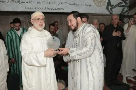 منير بودشيش يعلن تنازله عن مشيخة الزاوية لأخيه معاذ