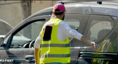 من حارس سيارات بفاس إلى برلماني شبح وثروة خيالية