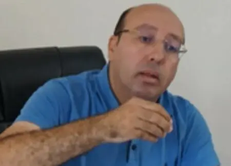 اتهامات تبديد المال العام تهز جماعة للأحرار نواحي الحسيمة فريد البوطهاري رئيس جماعة أربعاء تاوريرت بالحسمية (حزب الأحرار)