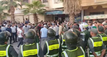 الداخلية: تسجيل تجمهرات غير مؤطرة ومجهولة المصدر وراء قرارات المنع