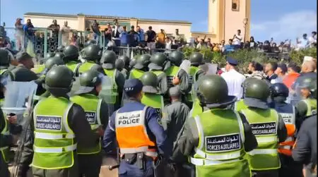 جمعية المحامين الشباب بالبيضاء تستنكر “القمع المفرط” في حق المحتجين